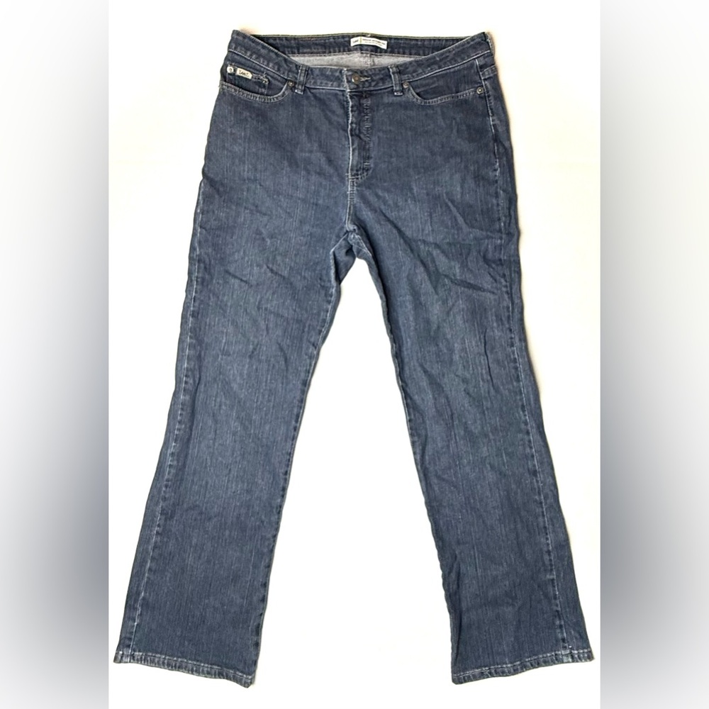 Lee Women’s 16 M Jeans Natural Straight Leg Mid Rise Blue Denim Mid Rise Stretch